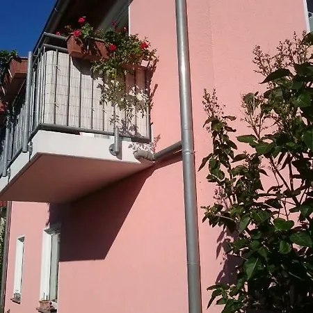 Haus Albatros Apartamento *